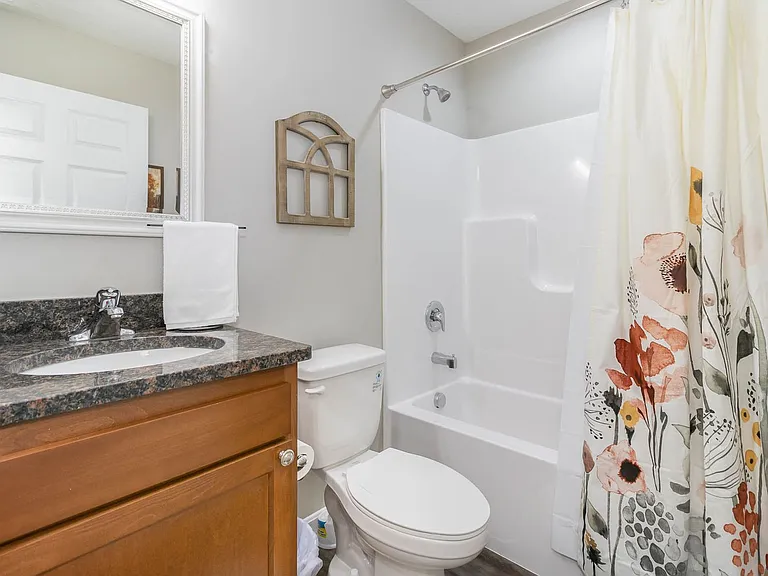 8 E Persimmon Dr — Photo 19