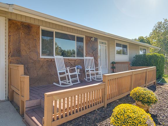 2nd image of 1482 Waters Ln