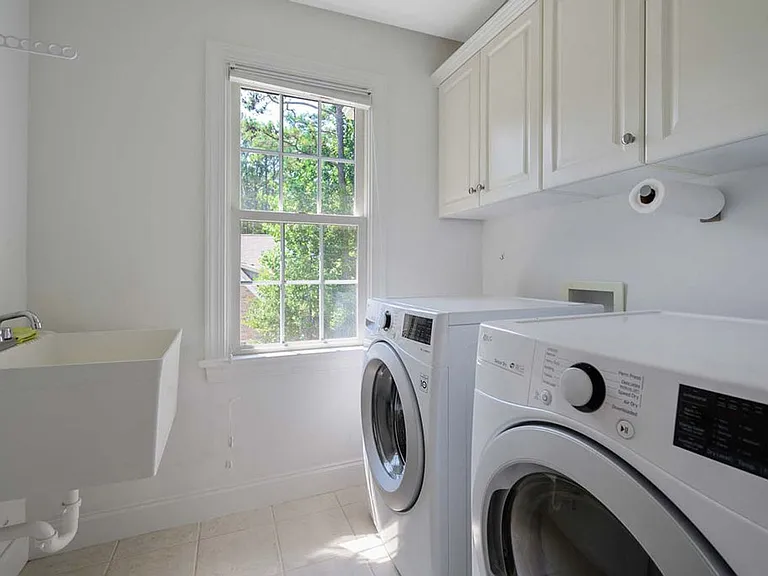8333 Wheatstone Ln — Photo 35
