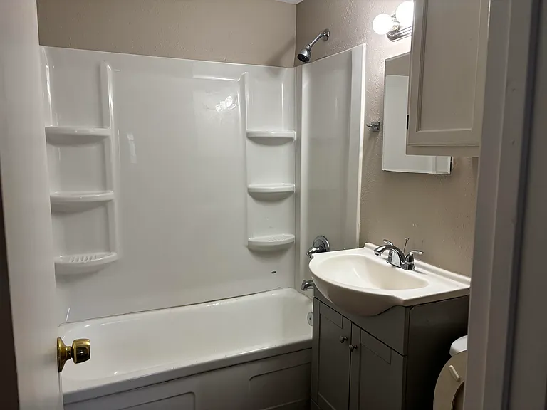 1221 N Minnesota Ave #1221 — Photo 5