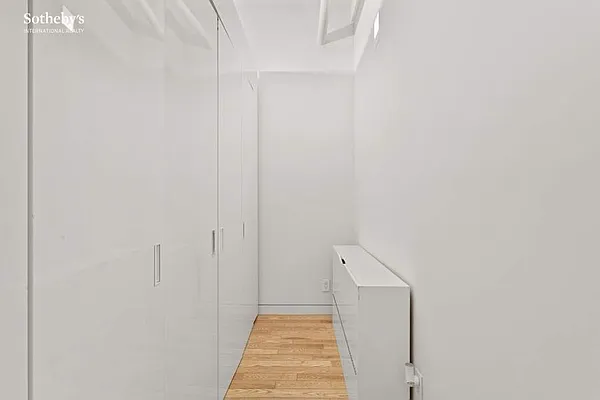 Rented by Sotheby's International Realty | media 25