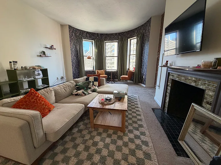 12 Westland Ave #4 — Photo 1