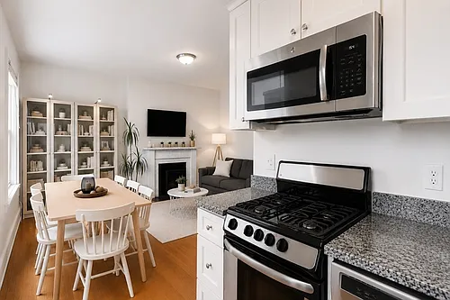 62 West Cedar St #C Photo 1