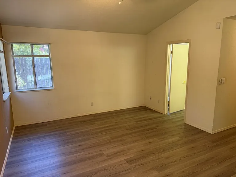237 Sunridge Way — Photo 34