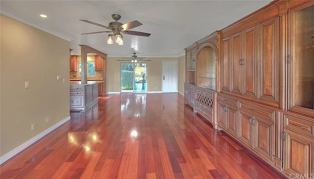 1942 Fairway Circle Dr — Photo 3