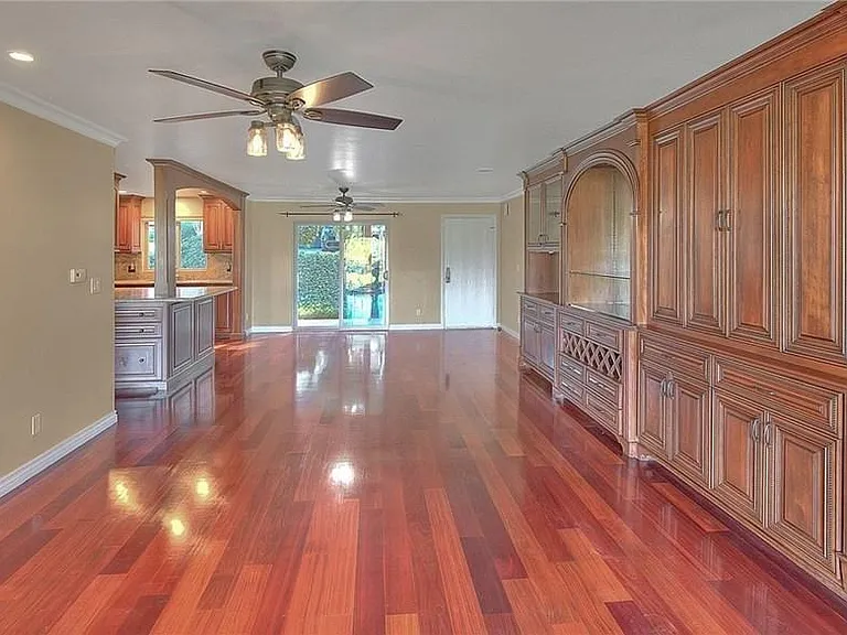 1942 Fairway Circle Dr — Photo 3