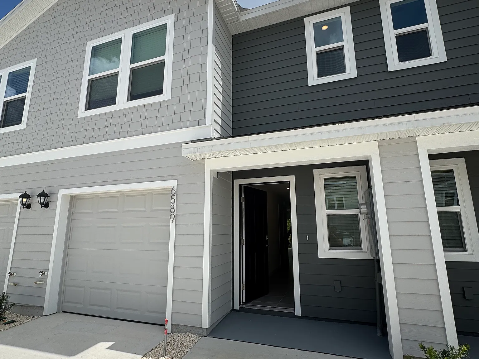 3 bed, 2.5 bath, 1458 sqft, $1,800 — Photo 1
