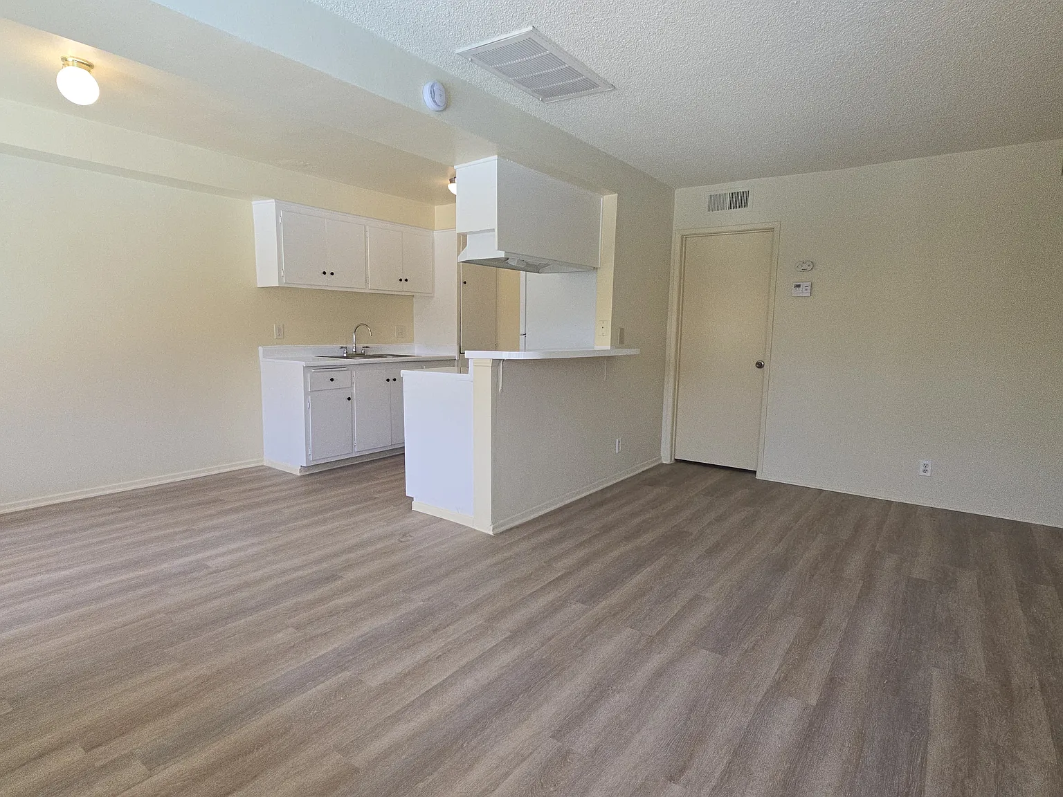 La Habra — Photo 3