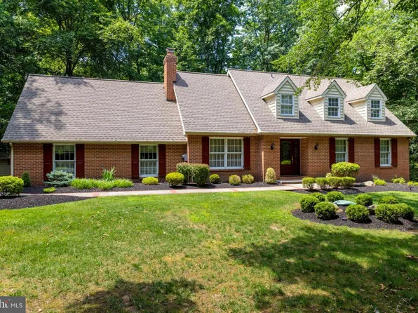 30 High Point E, Huntingdon Valley, PA 19006
