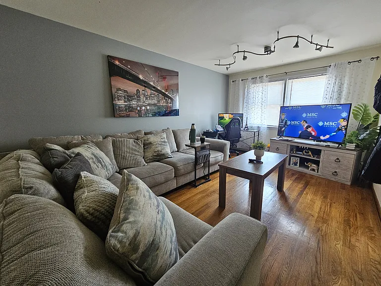 9 Radley St #2 — Photo 2