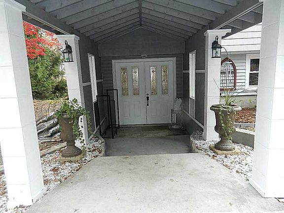 2nd image of 26 Paradise Ln