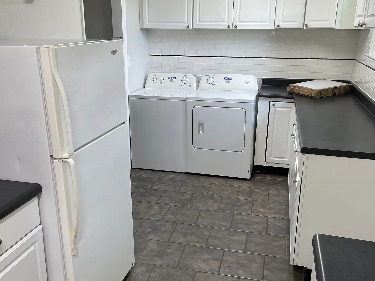 3 bed, 1088 sqft, $2,400 — Photo 2