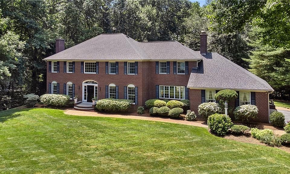 215 Watch Hl, East Greenwich, RI 02818 Zillow