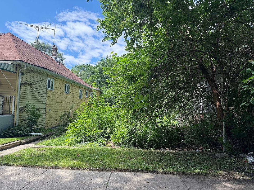 1st image of 8032 S Manistee Ave