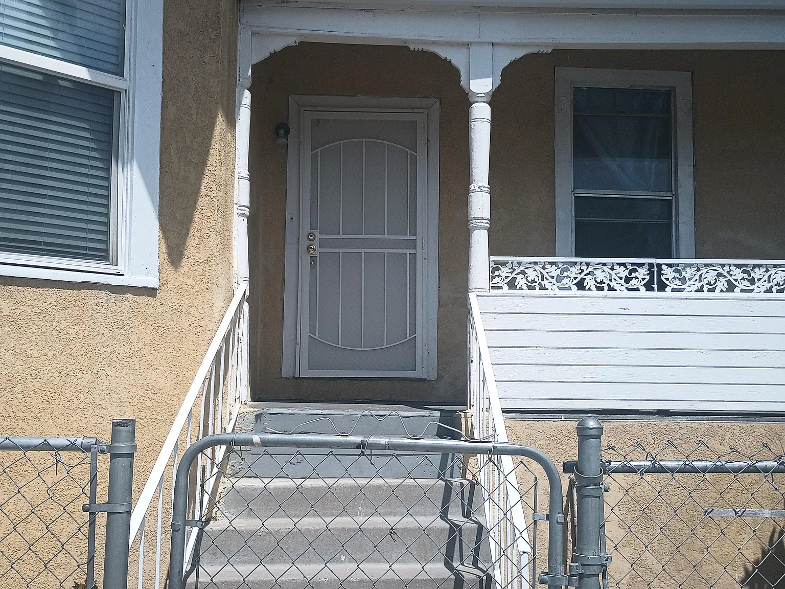 2 bed, 700 sqft, $1,350 — Photo 3