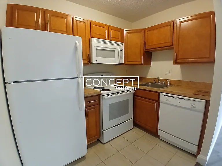 1126-1128 Boylston St #506 — Photo 2