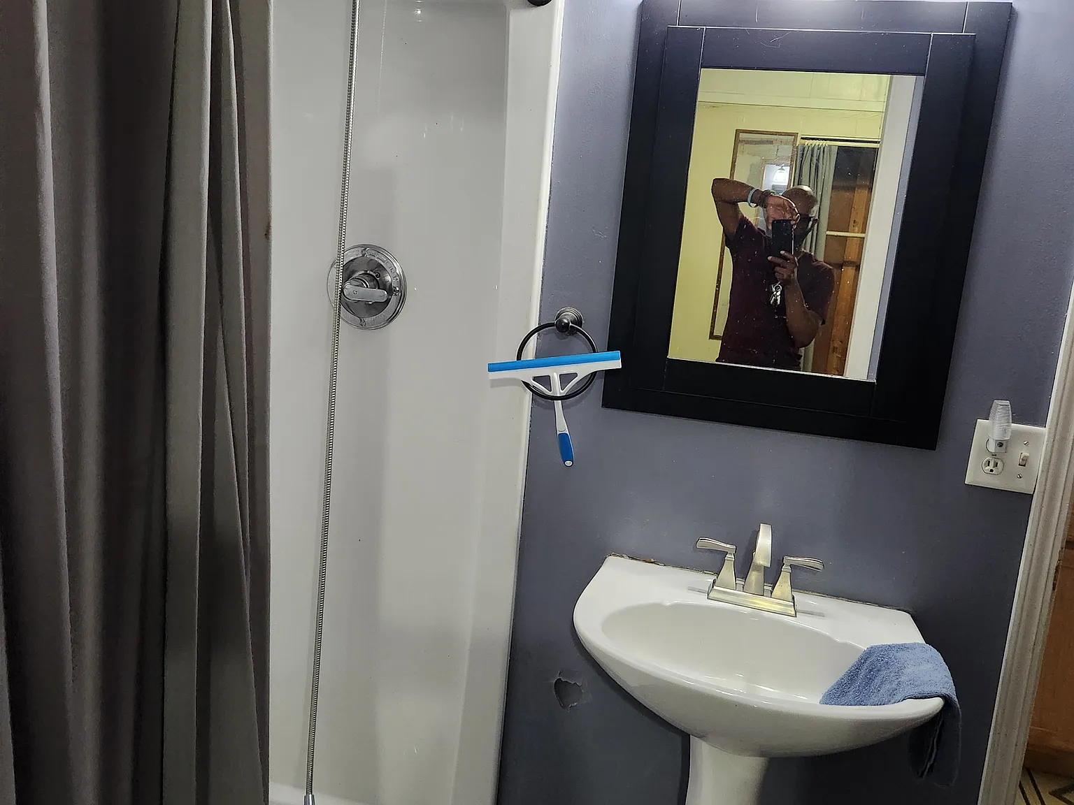 2 bed, 720 sqft, $800 — Photo 1