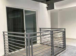11110 Hartsook St, North Hollywood, CA 91601