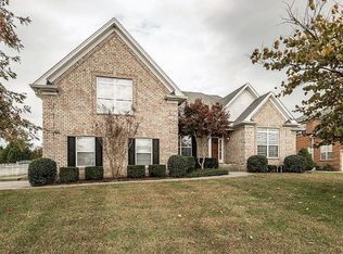 400 Raintree Dr, Hendersonville, TN 37075