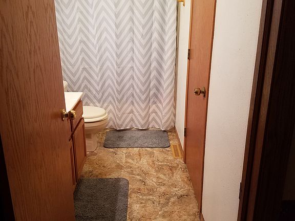 5th image of 502 14th St NE