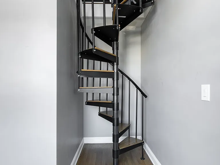 2611 Highland Ave #2 — Photo 9