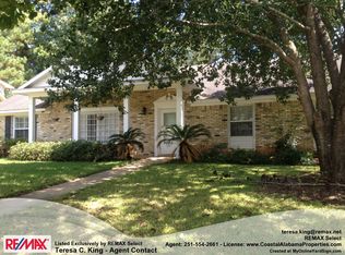 557 Stuart St, Daphne, AL 36526