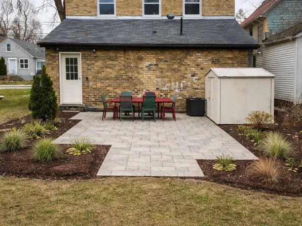 60 Blackfriars St #2, London, ON N6H 1K7