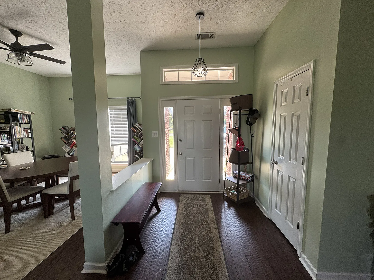 4 bed, 2150 sqft, $2,350 — Photo 3