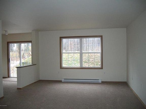 5th image of 1484 Belgravia Dr