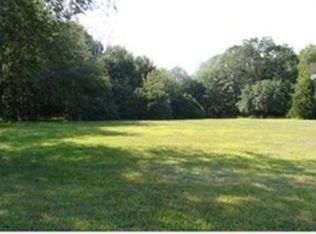 273 N Niantic Dr, Charlestown, RI 02813