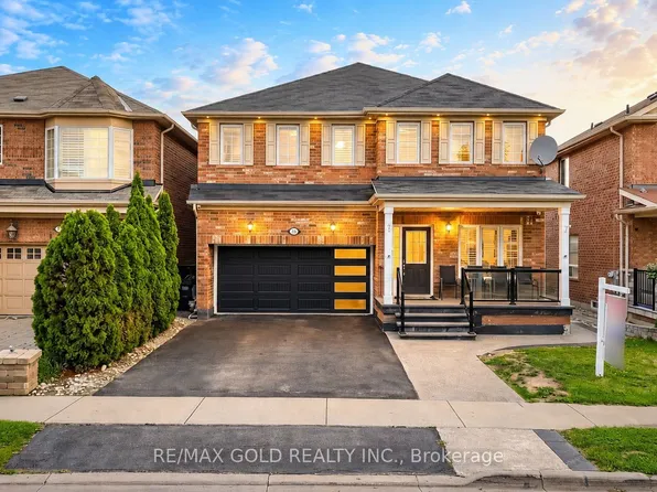 29 Abbotsbury Dr, Brampton, ON L6X 0S4