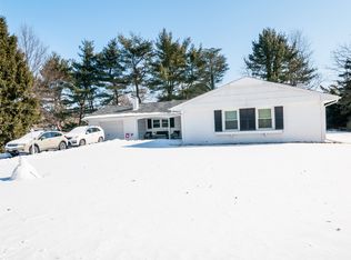 13 Evergreen Rd, Somerset, NJ 08873