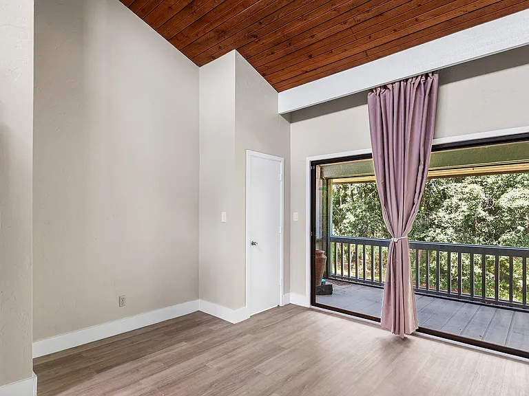 4187 Abbey Ct — Photo 17