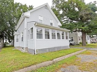 208 Vine St, Pawtucket, RI 02861