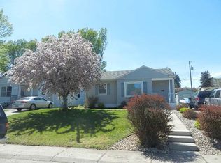 1220 N 12th St, Bismarck, ND 58501
