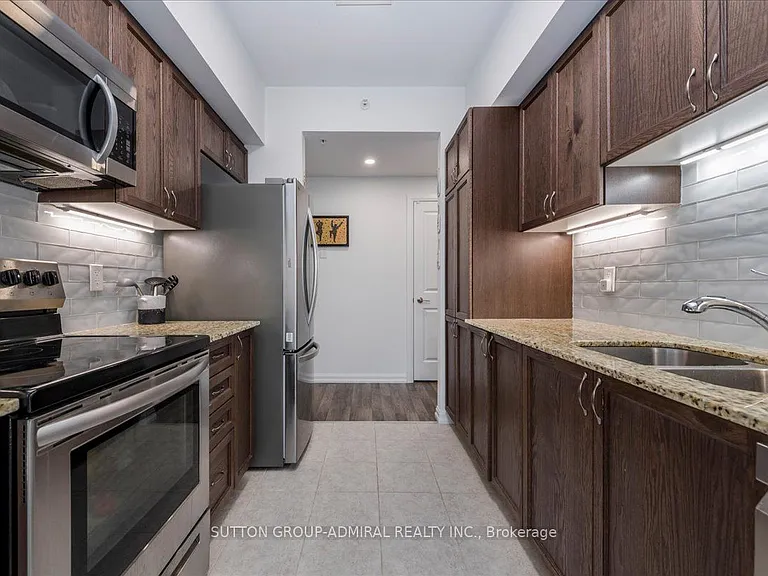 302 Essa Rd #418 — Photo 14