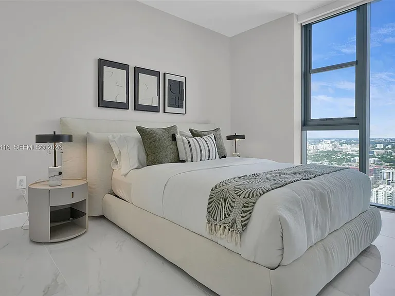700 NE 24th St #4701 — Photo 14