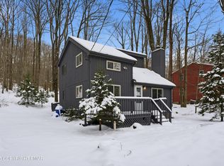 144 Owassa Dr, Pocono Lake, PA