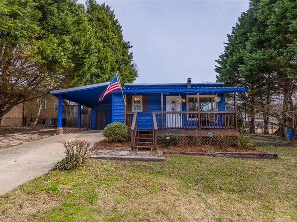 124 Nottingham Ln, Easley, SC 29640