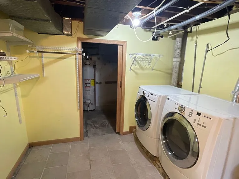 1404 E Park Pl — Photo 25