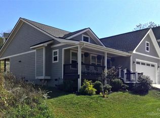 48 Greenwood Fields Dr, Asheville, NC 28804