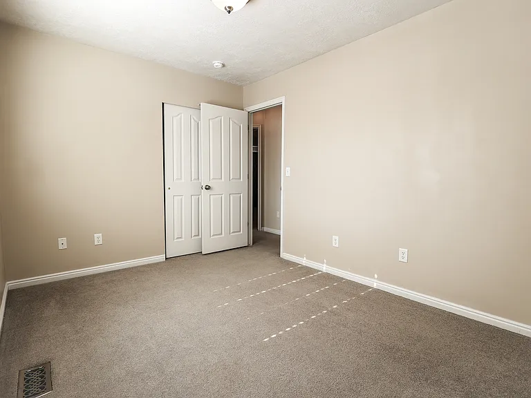 494 E Sandy Hollow Cir #2 — Photo 5