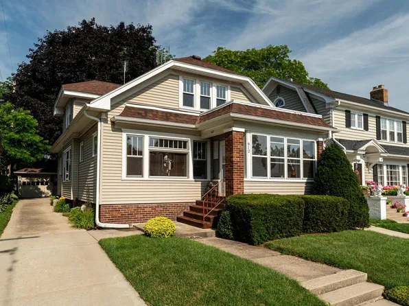 612 Monroe AVENUE, Racine, WI 53405