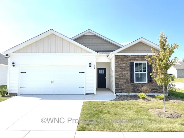 134 Shorthorn Rd, Fletcher, NC 28732