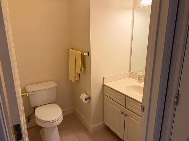 1214 Emerald Ct #1214 — Photo 16