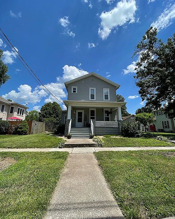 1st image of 411 N 1st St