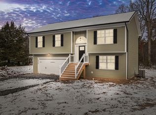 16529 Dawn Blvd, Hanover, VA 23069