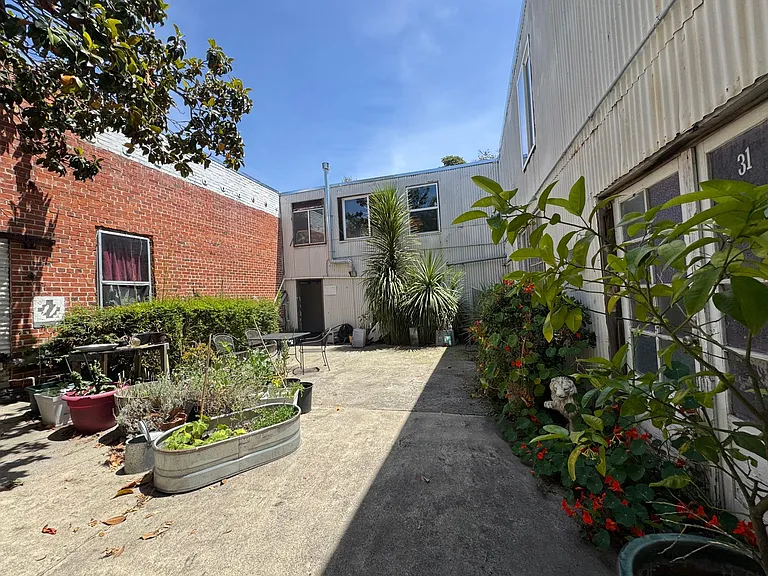 4001 San Leandro St #31 — Photo 9