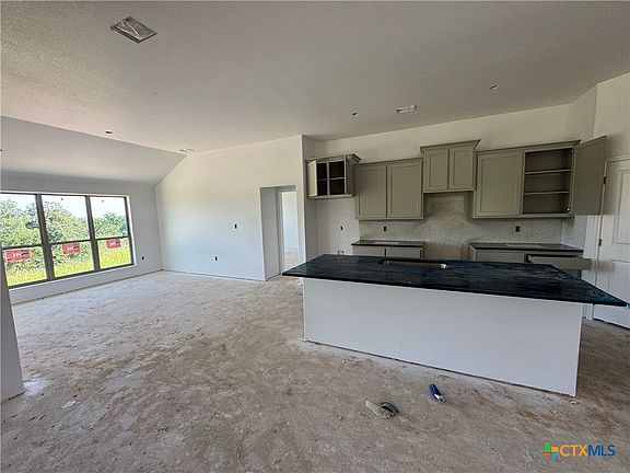 4th image of 5005 Miranda Dr