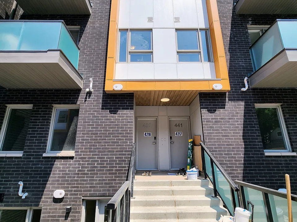2789 Eglinton Ave E #439